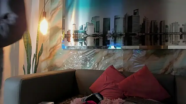 Snapshot of Layla_707 chatting on 03-06-25, 12:00 Layla 707 online show from 03-06-25, 12:00