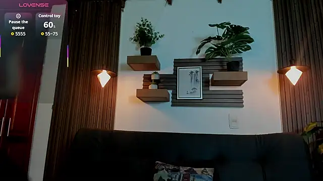 Snapshot of Layla_707 chatting on 09-24-25, 11:52 Layla 707 online show from 09-24-25, 11:52