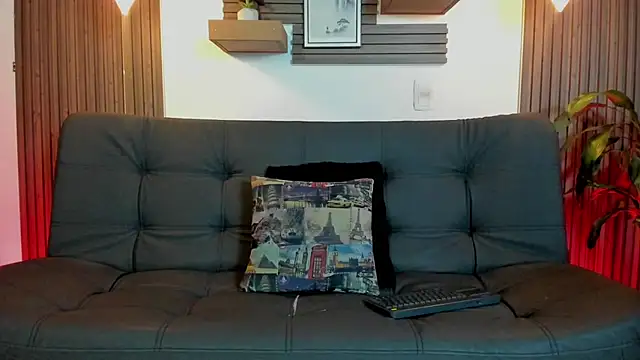 Snapshot of Layla_707 chatting on 09-25-25, 11:52 Layla 707 online show from 09-25-25, 11:52