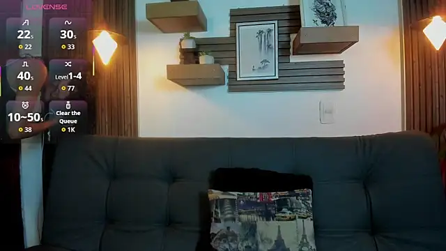 Snapshot of Layla_707 chatting on 10-08-25, 12:08 Layla 707 online show from 10-08-25, 12:08