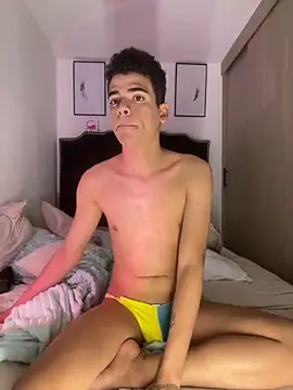 Snapshot of Leo_bunny_hot chatting on 12-06-24, 08:18 Leo bunny hot online show from 12-06-24, 08:18