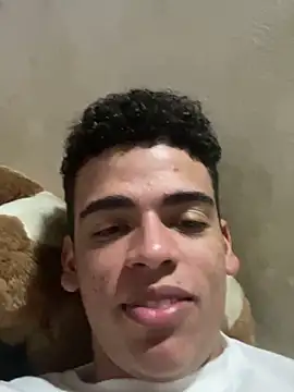 Snapshot of Leo_bunny_hot chatting on 12-29-24, 05:44 Leo bunny hot online show from 12-29-24, 05:44