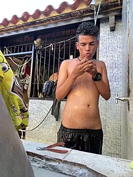 Snapshot of Leo_bunny_hot chatting on 01-11-25, 09:04 Leo bunny hot online show from 01-11-25, 09:04