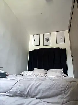 Snapshot of Leo_bunny_hot chatting on 01-27-25, 05:37 Leo bunny hot online show from 01-27-25, 05:37