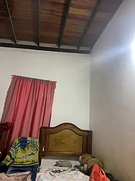 Snapshot of Leo_bunny_hot chatting on 02-13-25, 04:50 Leo bunny hot online show from 02-13-25, 04:50