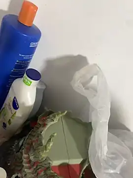 Snapshot of Leo_bunny_hot chatting on 11-04-25, 05:23 Leo bunny hot online show from 11-04-25, 05:23