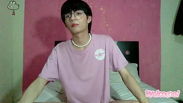 Snapshot of seung_vinblue chatting on 12-10-24, 02:27 seung vinblue online show from 12-10-24, 02:27