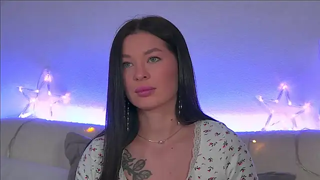 AlexandraBloom online show from 01-05-25, 09:25