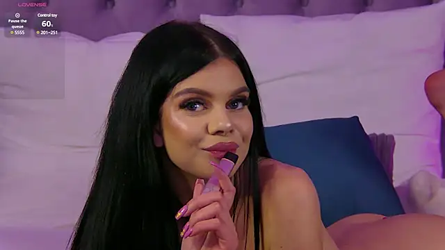 IvyRaven online show from 02-05-25, 12:31