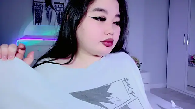 amina moonlightt online show from 12-14-24, 12:44