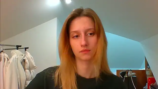 LUNA delight online show from 12-13-24, 05:43