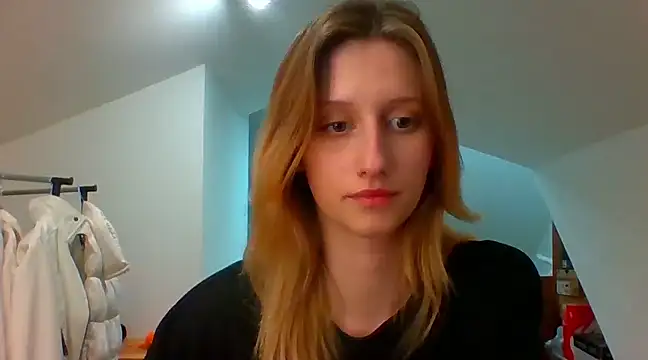 LUNA delight online show from 12-18-24, 02:49