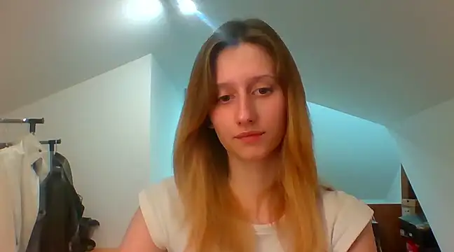 LUNA delight online show from 01-15-25, 05:37