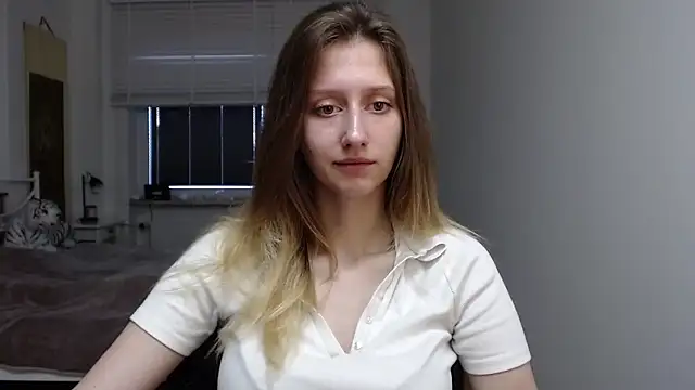 LUNA delight online show from 09-15-25, 05:40