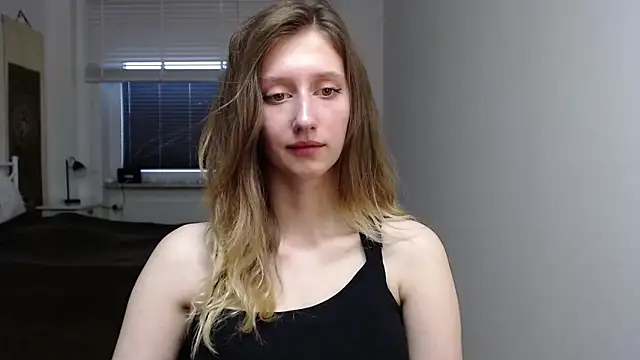 LUNA delight online show from 09-22-25, 05:31