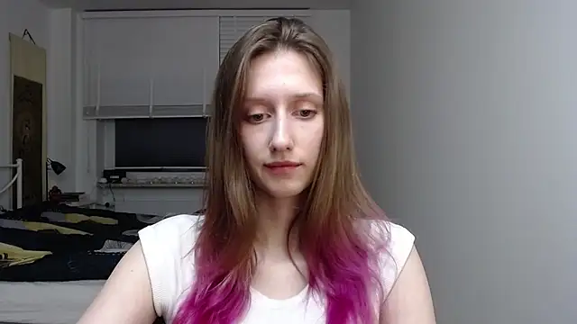 LUNA delight online show from 11-17-25, 06:35