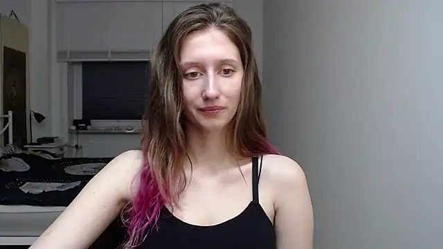 LUNA delight online show from 11-26-25, 06:36