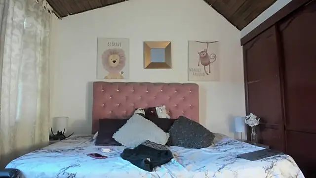 CelessteRedds online show from 11-27-25, 11:23