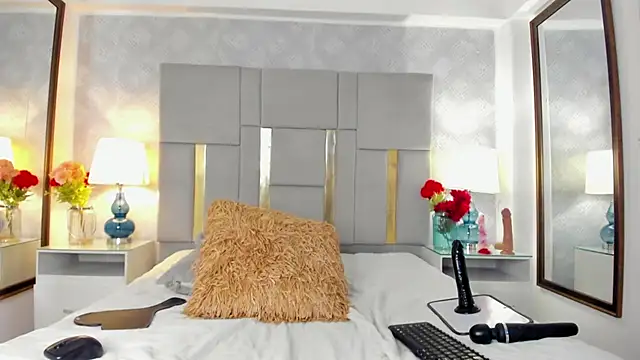 Miranda Foxx online show from 01-25-25, 01:10