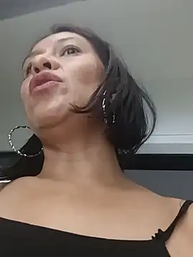 Slut Milf  online show from 01-16-25, 07:31