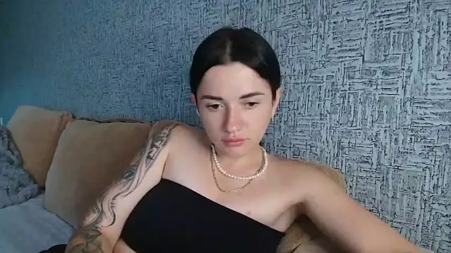 Liana diva online show from 06-26-26, 01:26