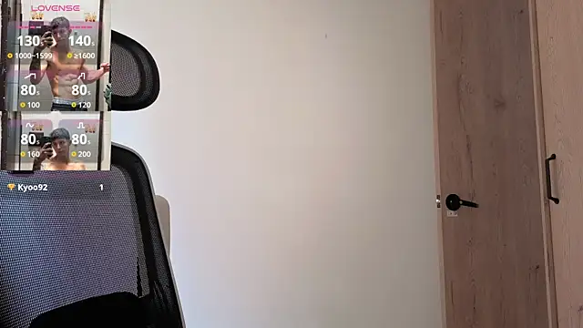 Cristopher23  online show from 11-28-25, 06:21