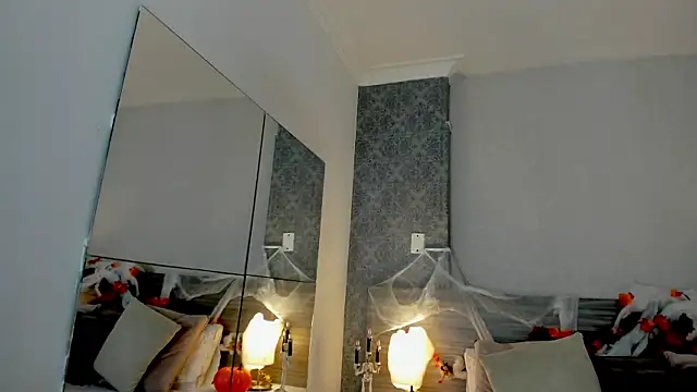 Mistyca online show from 10-30-25, 10:27