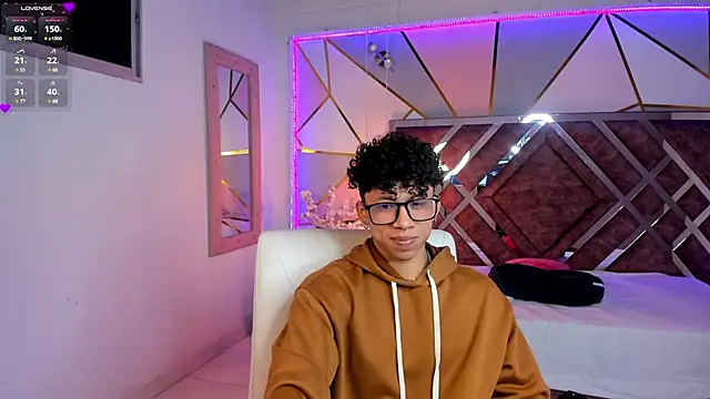 AkazaBoy  online show from 01-15-25, 04:47