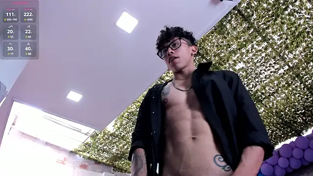 AkazaBoy  online show from 02-14-25, 01:08