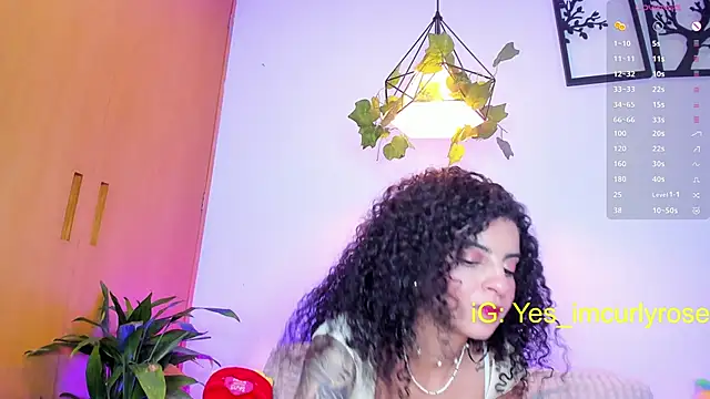 CurlyRose   online show from 03-21-25, 09:34