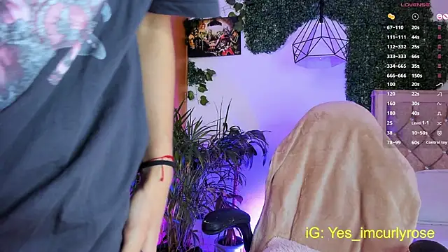 CurlyRose   online show from 09-18-25, 09:50