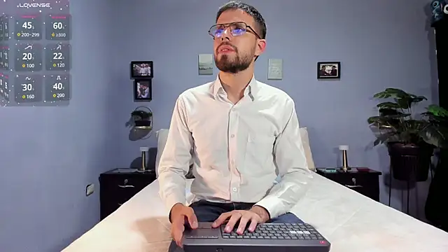 ETHAN ADAM online show from 02-11-25, 02:14