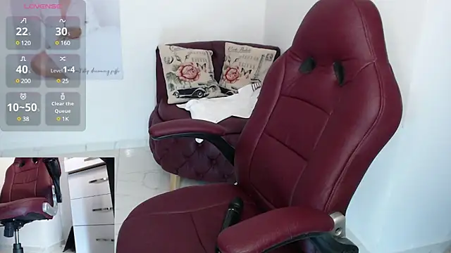 Snapshot of Serenay_ chatting on 12-23-24, 02:56 Serenay online show from 12-23-24, 02:56