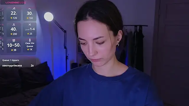 Snapshot of Space_X_Roxy_ chatting on 12-03-24, 11:13 Space X Roxy online show from 12-03-24, 11:13