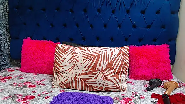 MelaninBear online show from 10-01-25, 10:27