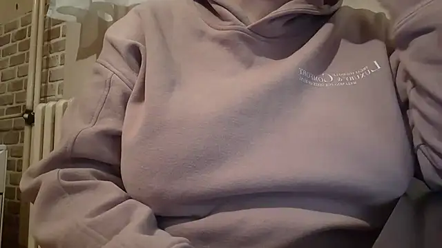 AalinnaK online show from 02-22-25, 08:09