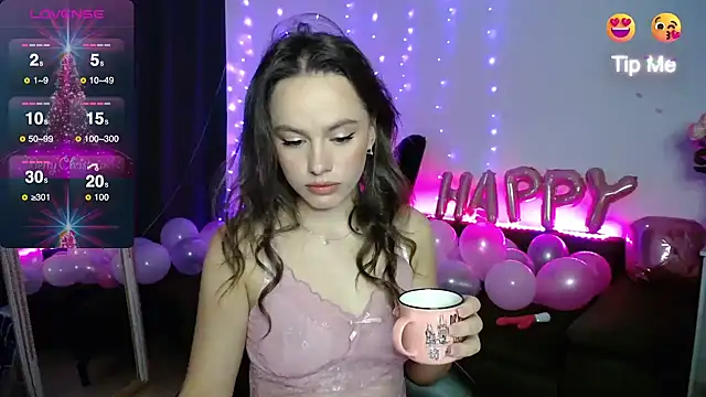 Snapshot of Emillias chatting on 12-11-24, 02:11 Emillias online show from 12-11-24, 02:11