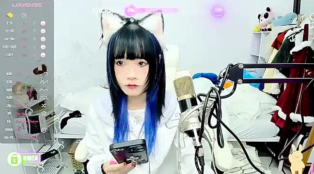 Snapshot of RassieRaph chatting on 12-26-24, 11:03 RassieRaph online show from 12-26-24, 11:03