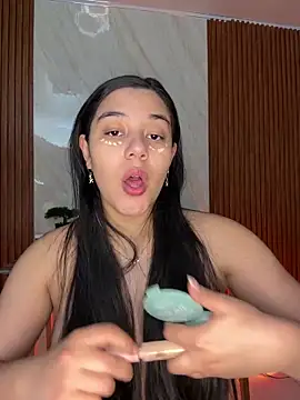 floriamANDjazmin online show from 05-02-26, 07:19