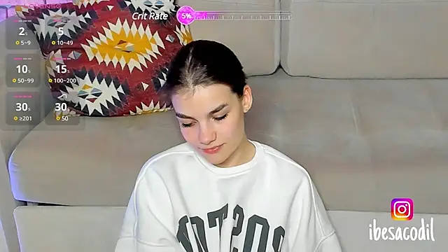 Snapshot of adriana_allien chatting on 12-15-24, 09:31 adriana allien online show from 12-15-24, 09:31