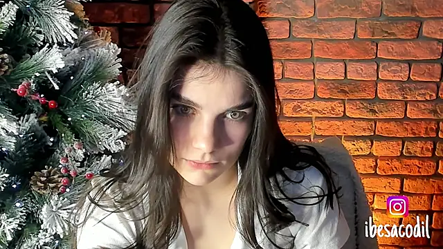 Snapshot of adriana_allien chatting on 01-06-25, 02:37 adriana allien online show from 01-06-25, 02:37