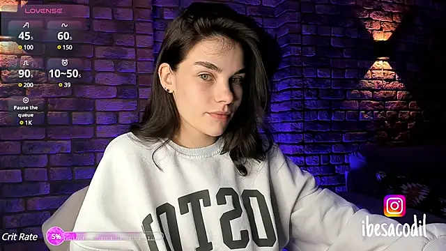 Snapshot of adriana_allien chatting on 02-14-25, 09:32 adriana allien online show from 02-14-25, 09:32