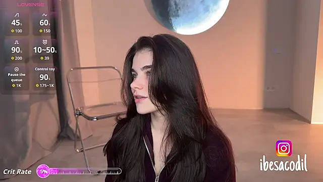 Snapshot of adriana_allien chatting on 04-06-26, 08:10 adriana allien online show from 04-06-26, 08:10