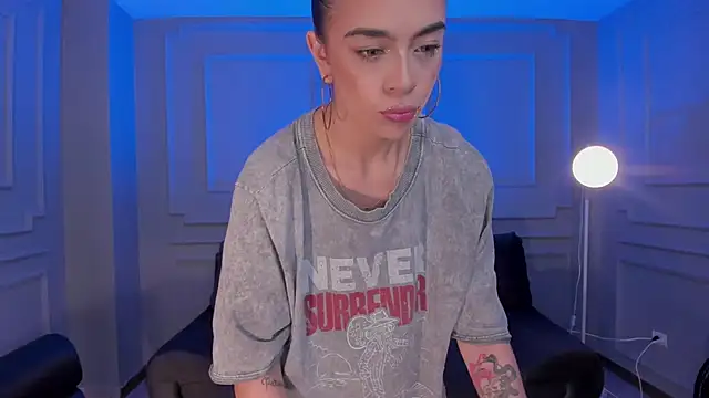 Snapshot of AlanaCraft chatting on 01-26-25, 11:50 AlanaCraft online show from 01-26-25, 11:50