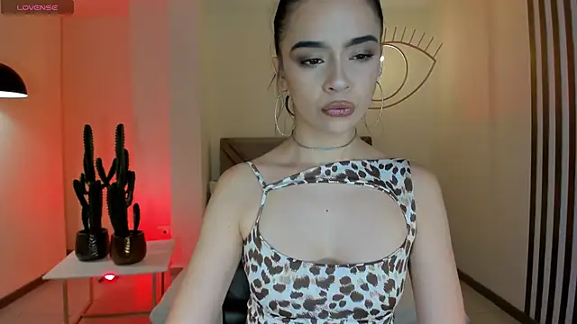 Snapshot of AlanaCraft chatting on 03-21-25, 03:55 AlanaCraft online show from 03-21-25, 03:55