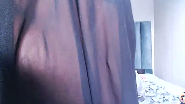 Snapshot of BustyWendyXXX47 chatting on 03-20-25, 02:53 BustyWendyXXX47 online show from 03-20-25, 02:53