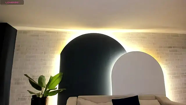 AllisonRogersX online show from 05-07-26, 11:15