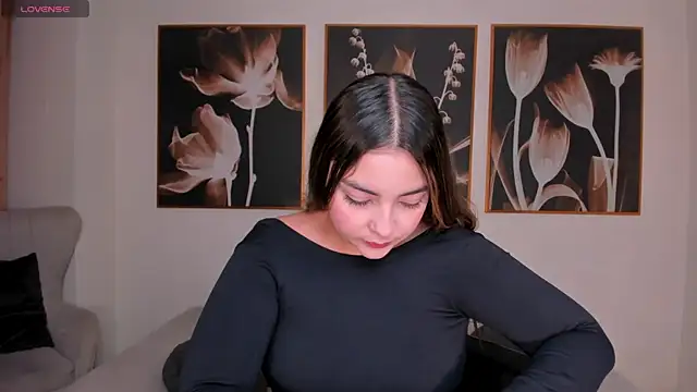 AllisonRogersX online show from 06-20-26, 10:40