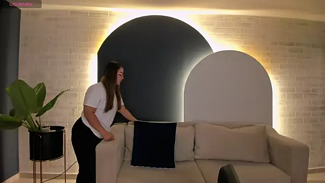 AllisonRogersX online show from 07-26-26, 11:39