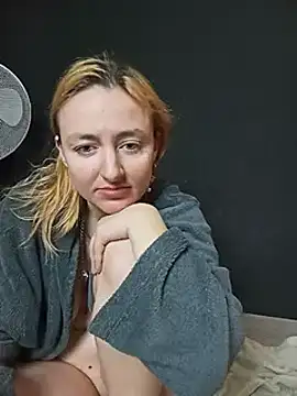 Sexy-Milf-Big online show from 12-17-24, 01:29